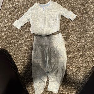 Baby gap two piece set